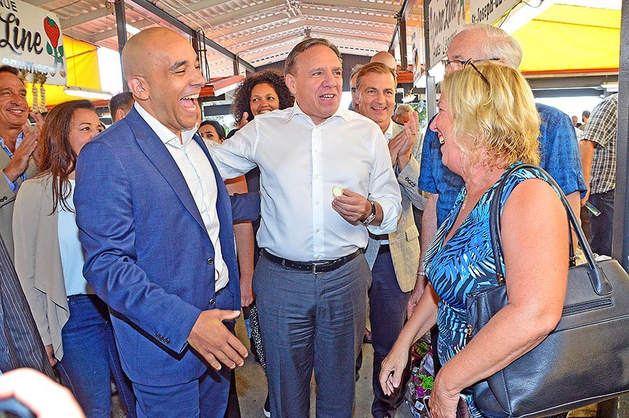 CAQ’s Legault touches base with Marché 440 merchants and customers