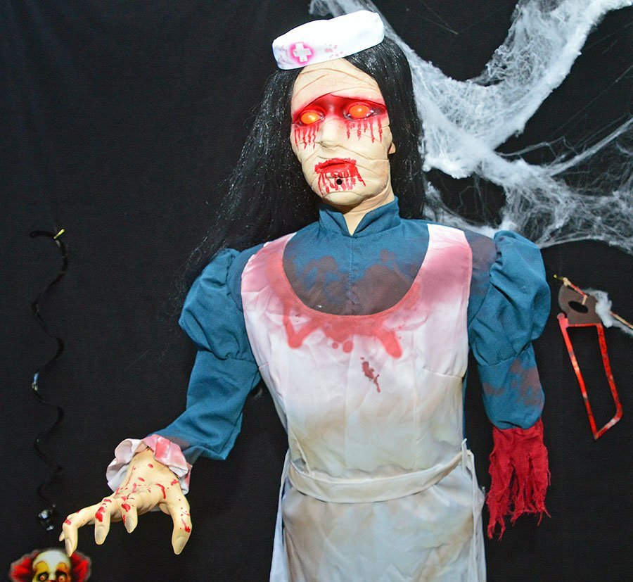 Ghosts and Zombies gathered at Lausanne Park ‘Haunted House’
