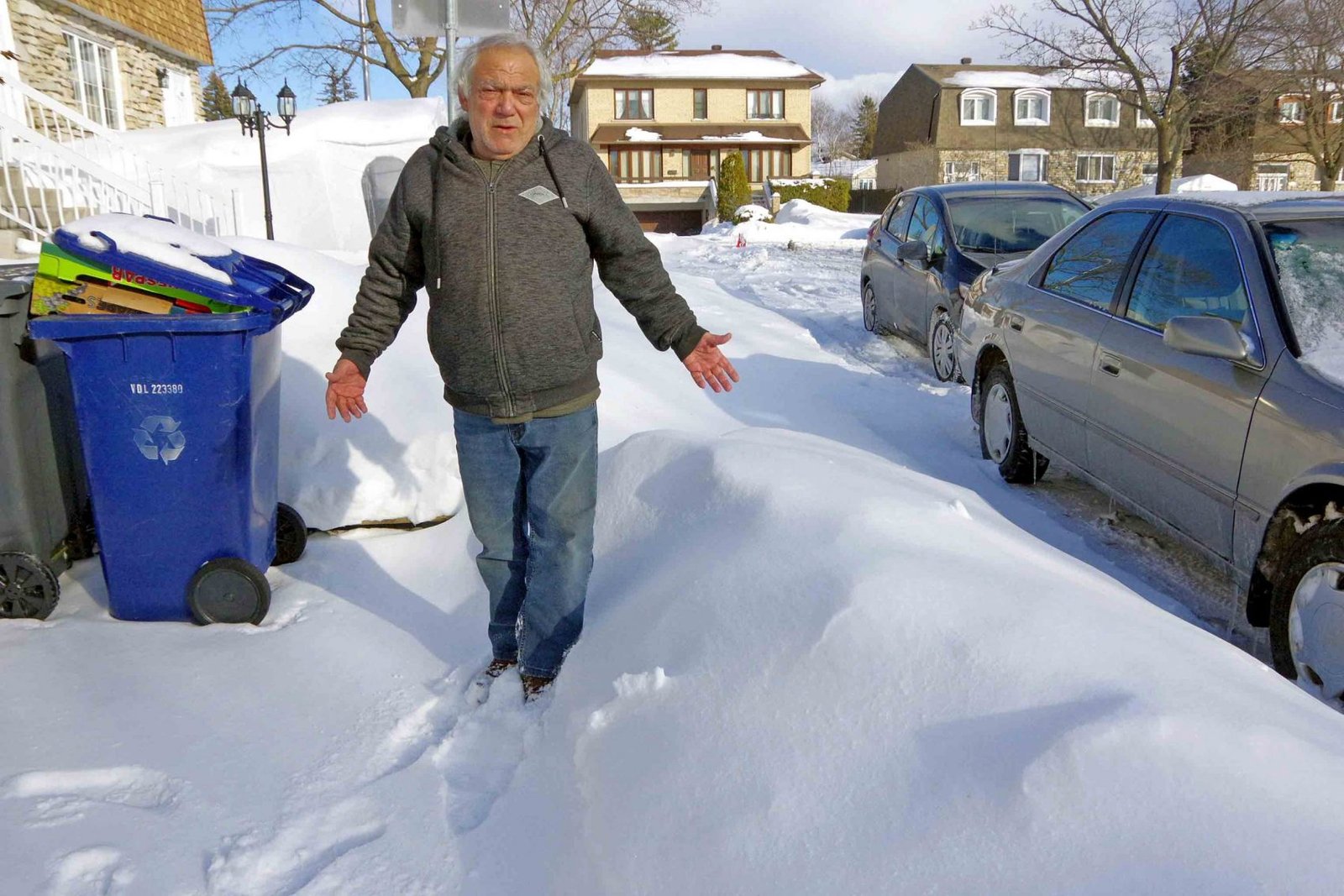 City officials under fire – again – over alleged failure of snow removal ops