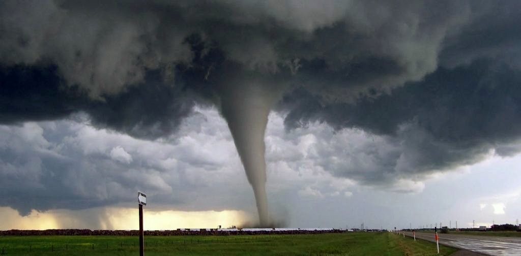 Environment Canada recommendations during tornado alert